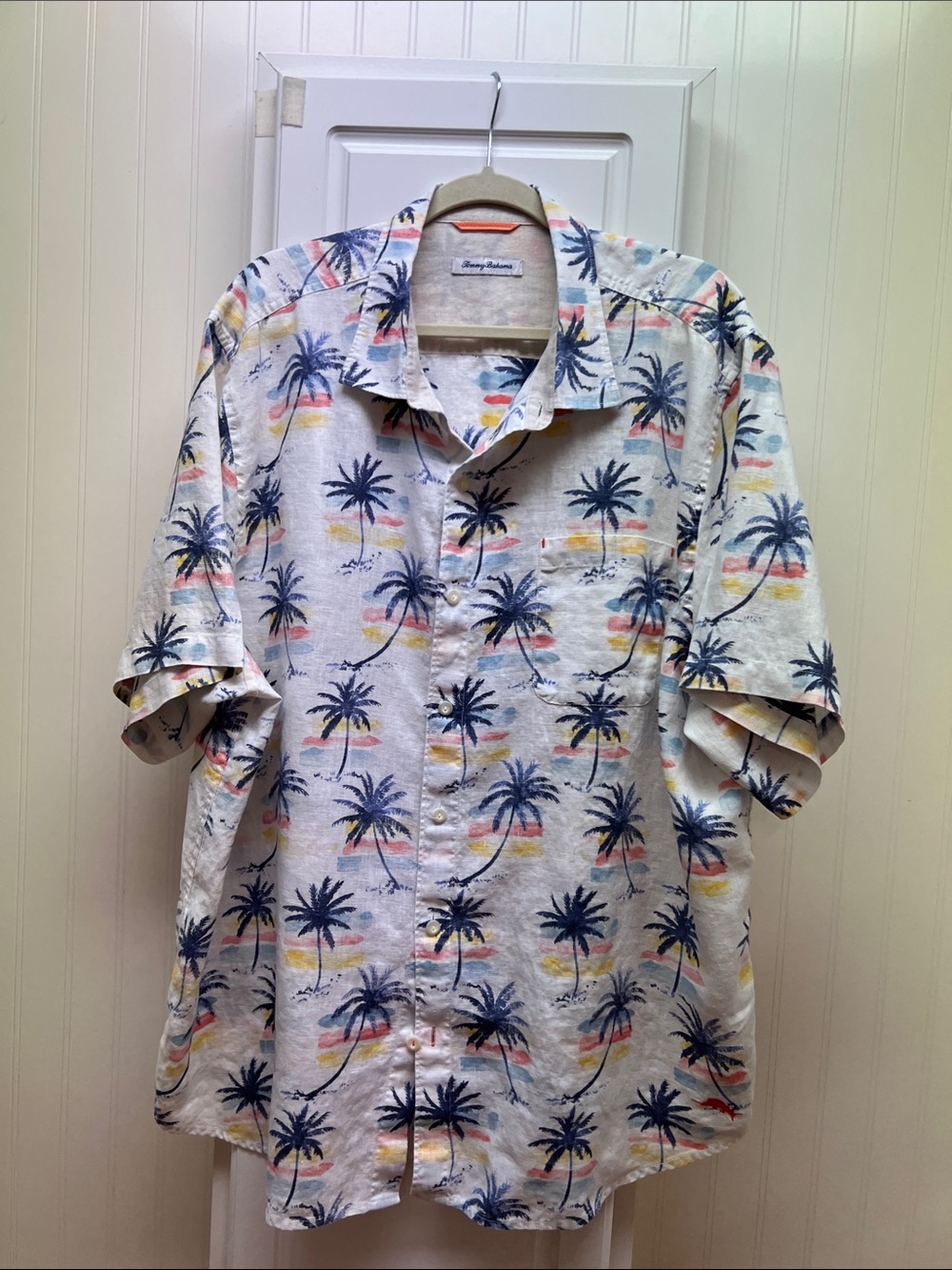 Tommy Bahama White Short-Sleeve Palm Tree Button-Down Shirt